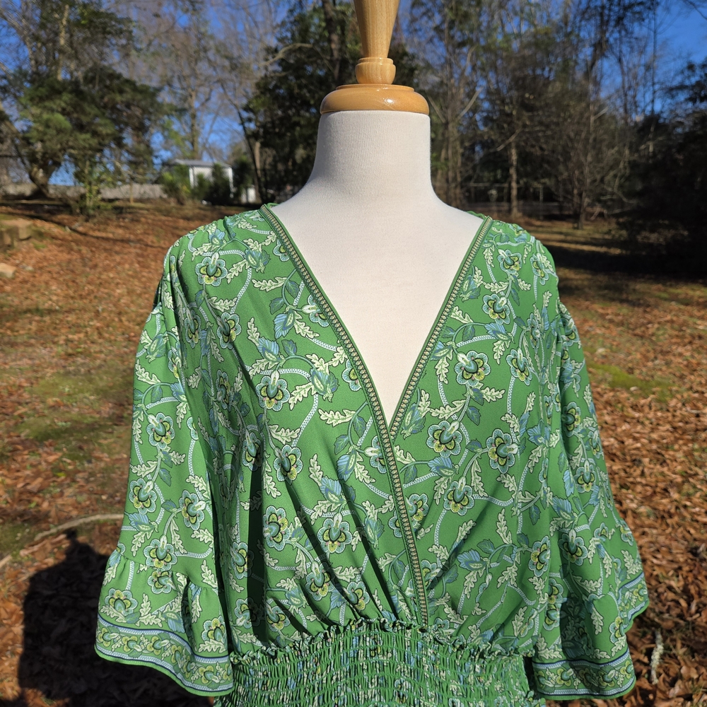 Max Studio Green Boho Maxi Dress Smocked Waist Size 3X - Picture 3 of 11